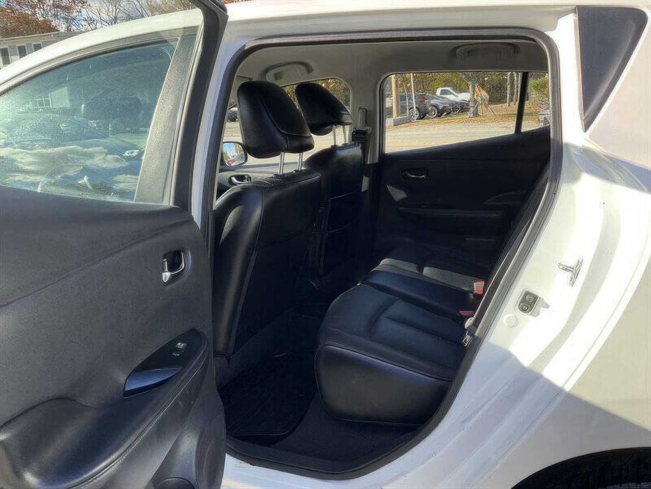 Nissan LEAF SL      2014