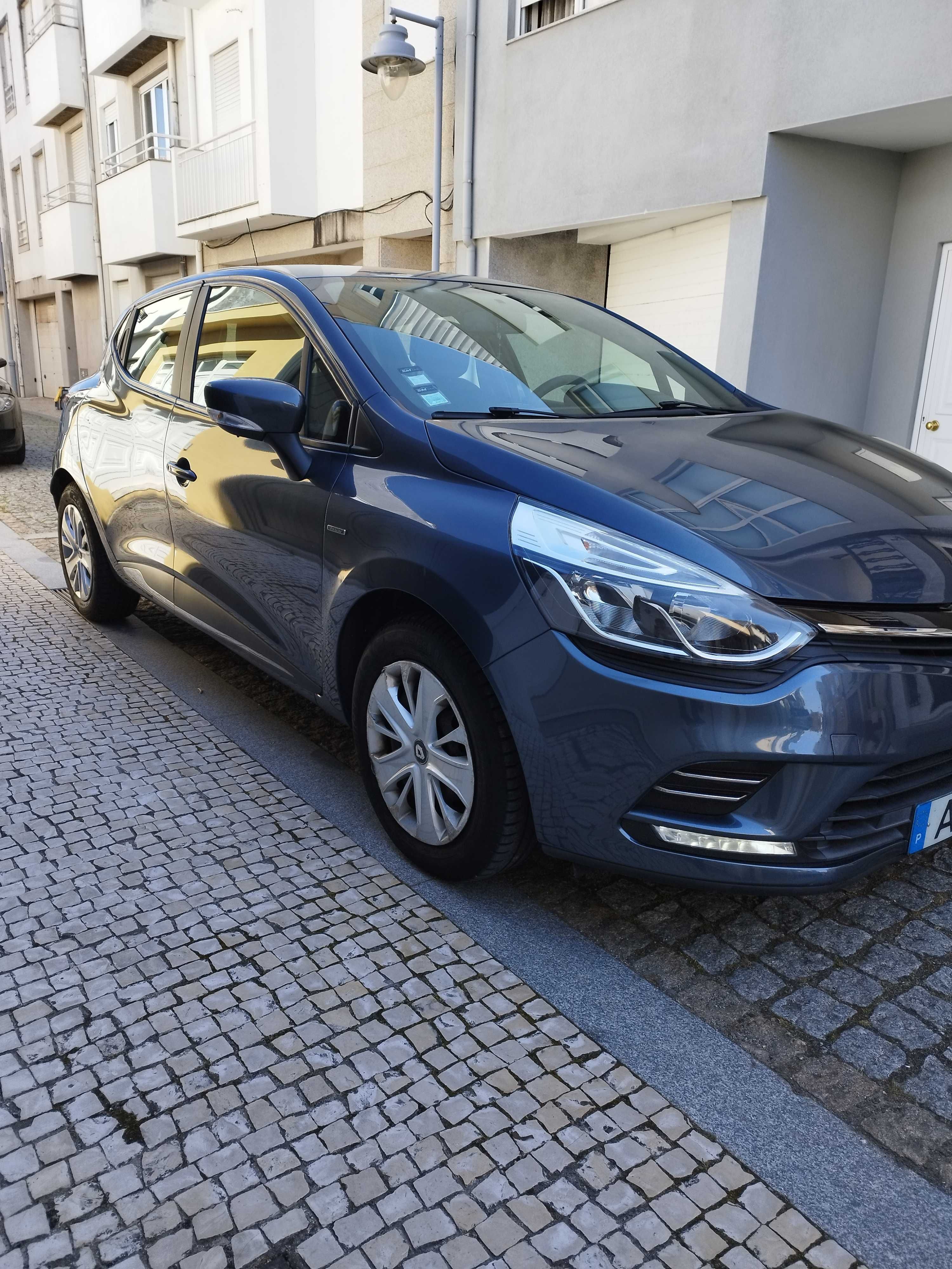 Clio 4 impecável