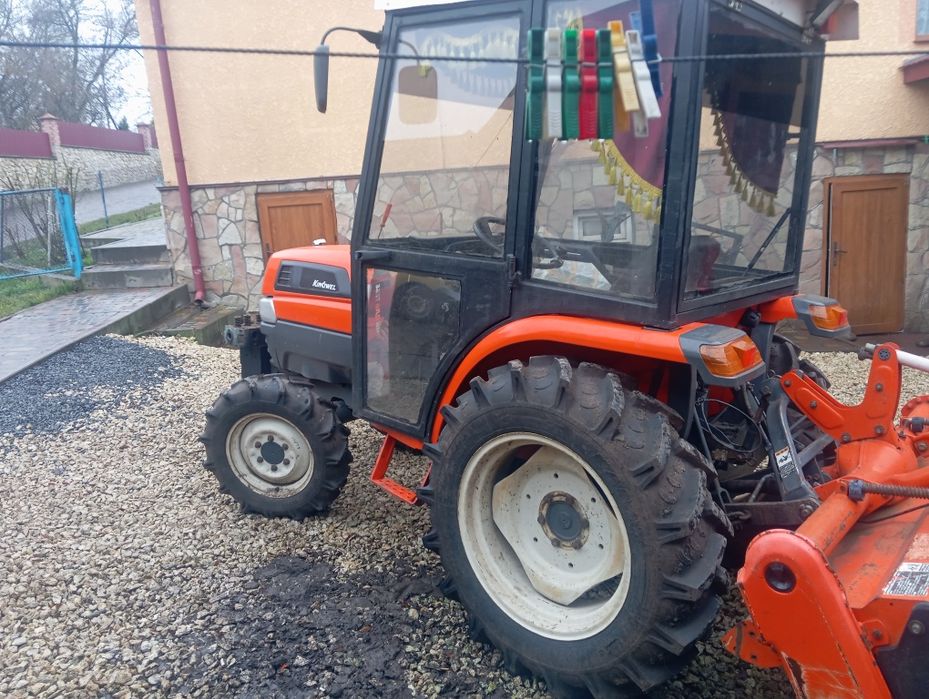 Продам трактор Kubota kl 27