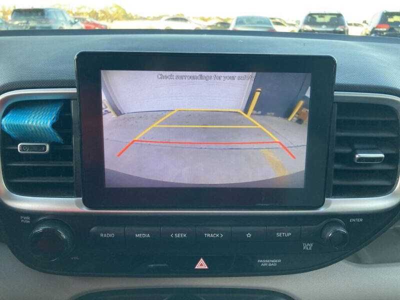 2022 Hyundai Venue SEL