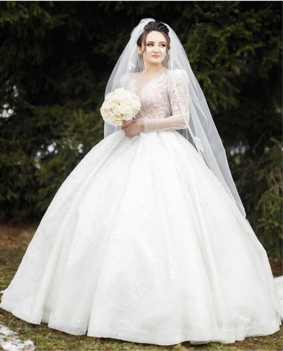 Весільна сукня