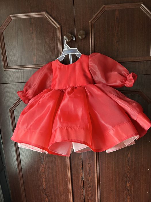 Оренда сукні на річок