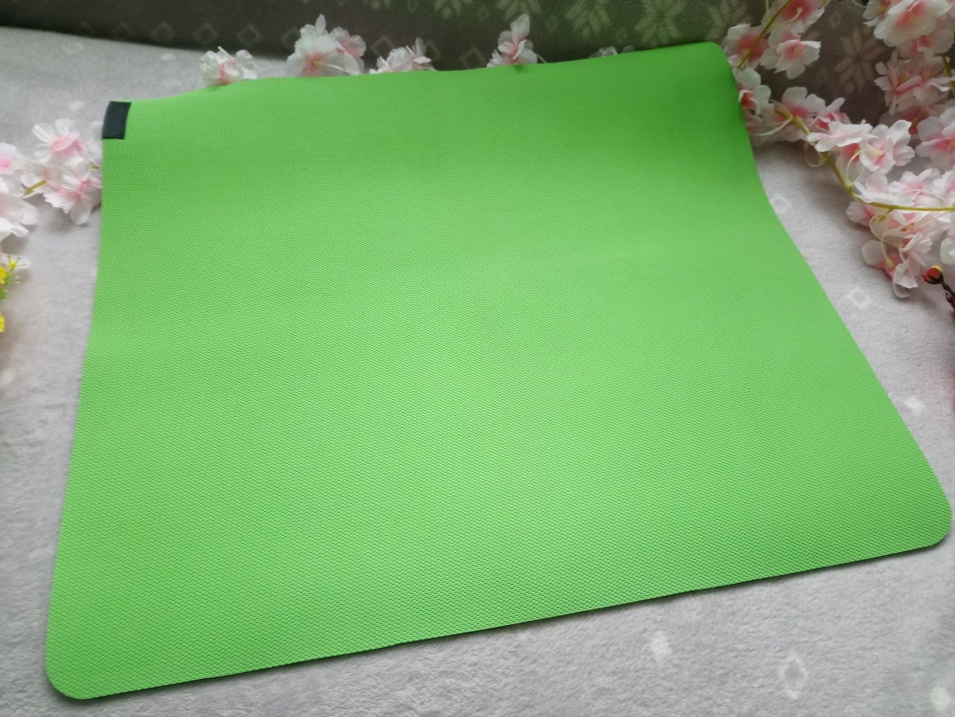 Razer gigantus V2 40x45cm nowa 100 zł