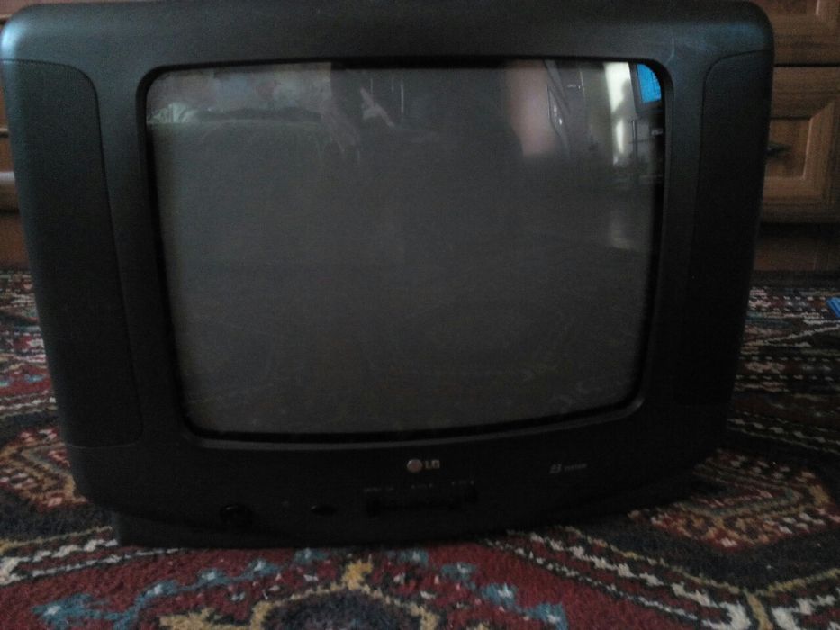 Телевизор цветной Lg