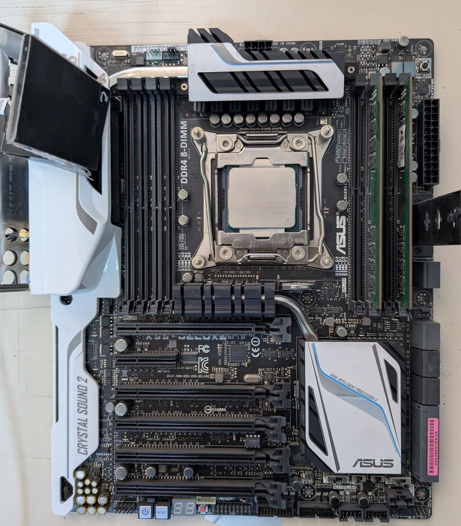 Комплект Asus x99 deluxe + i7-5820k+32gb ddr4+водянка