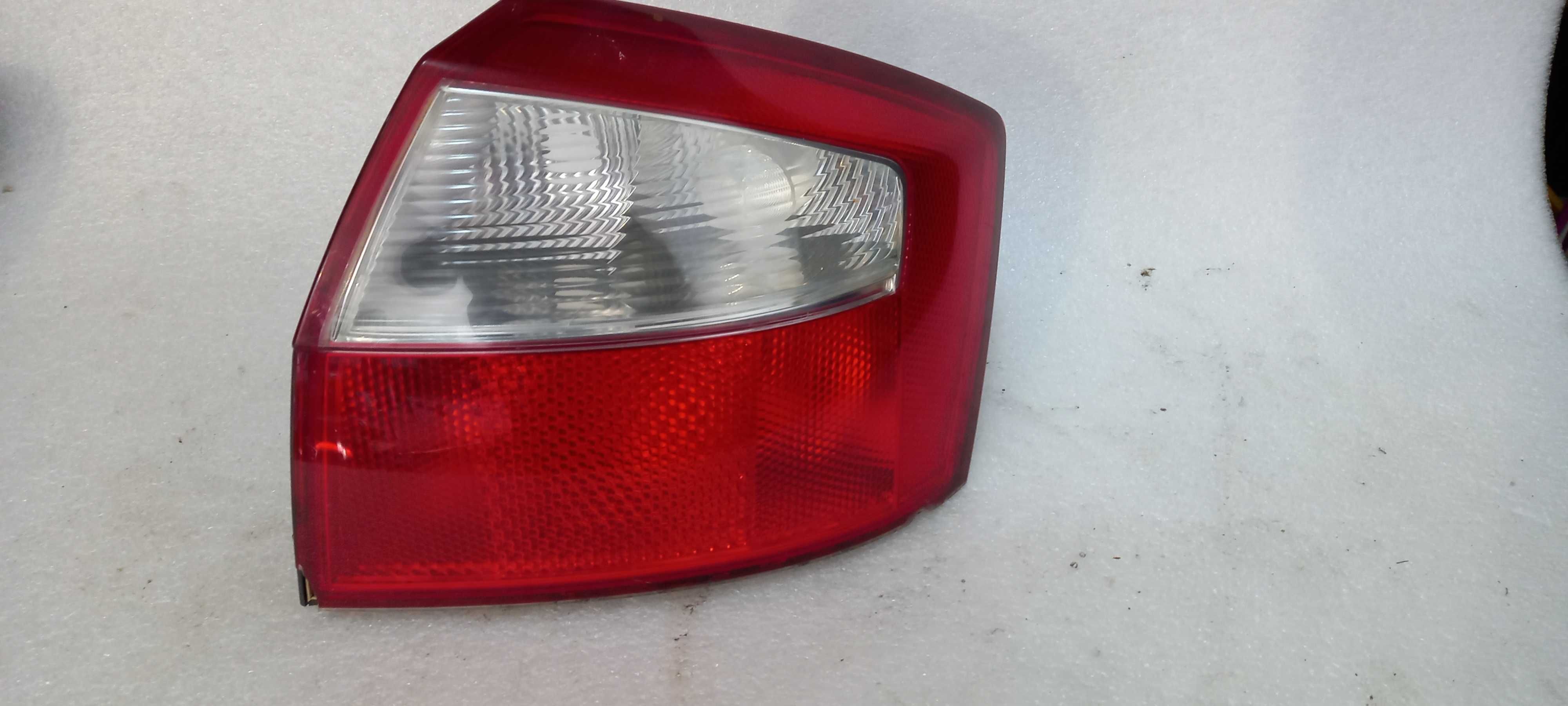 Lampa prawa tył Audi A4 B6 Sedan