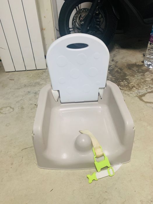 Cadeira de bebé para refeições