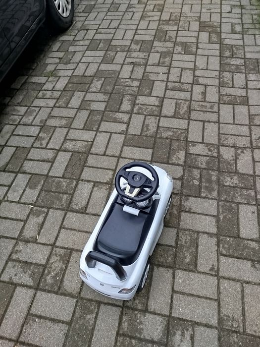 Samochodzik dla dziecka