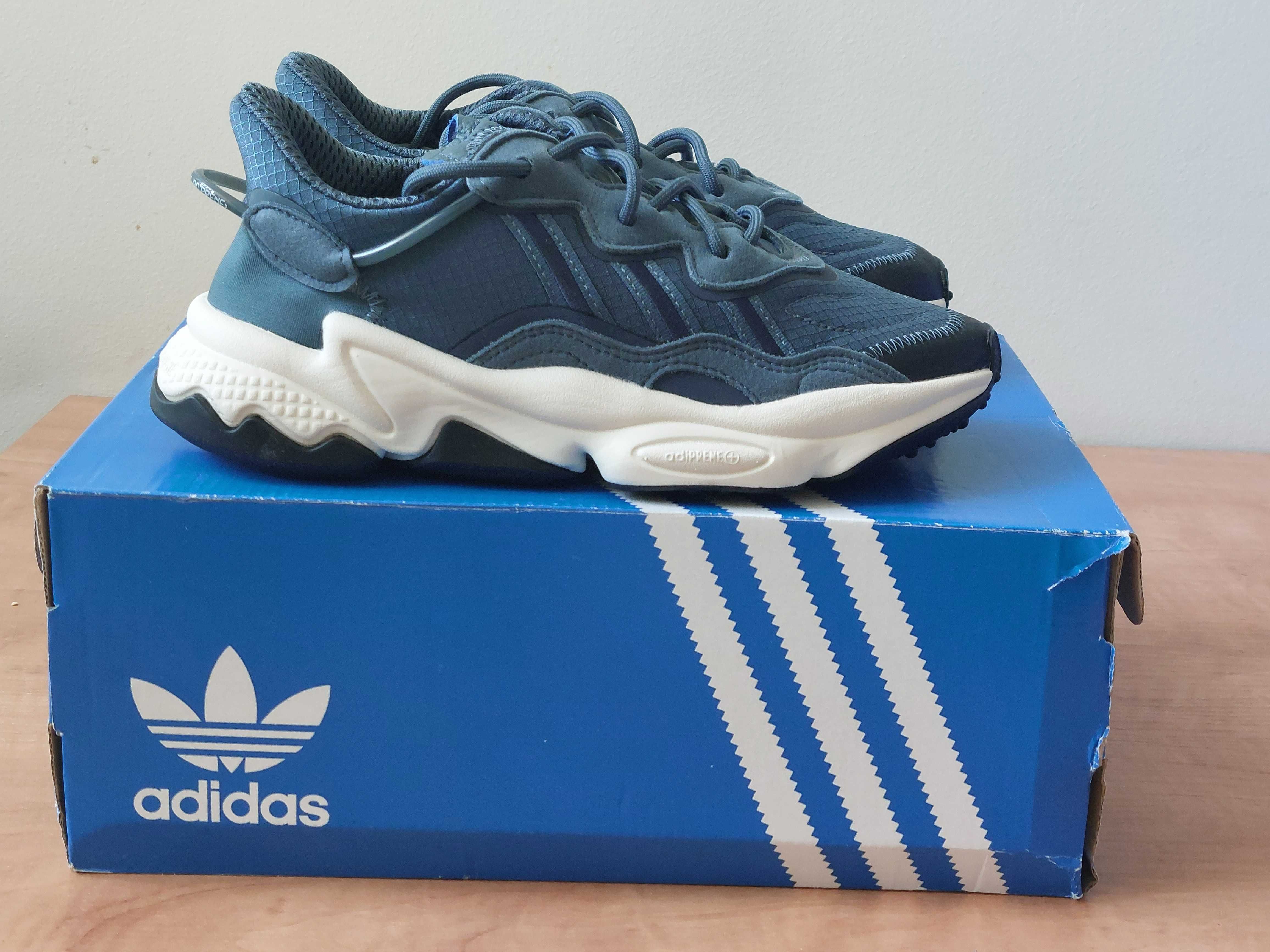 Buty młodzieżowe Adidas Ozweego r. 35 1/2