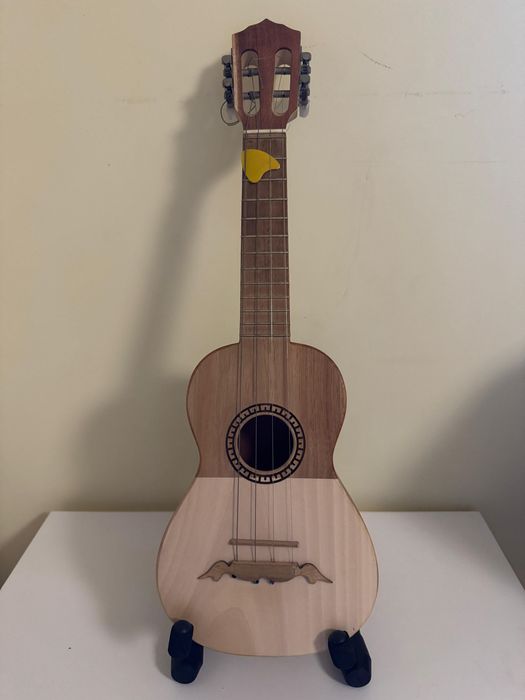 Cavaquinho Artimusica CV12B – Meio Tampo + Base