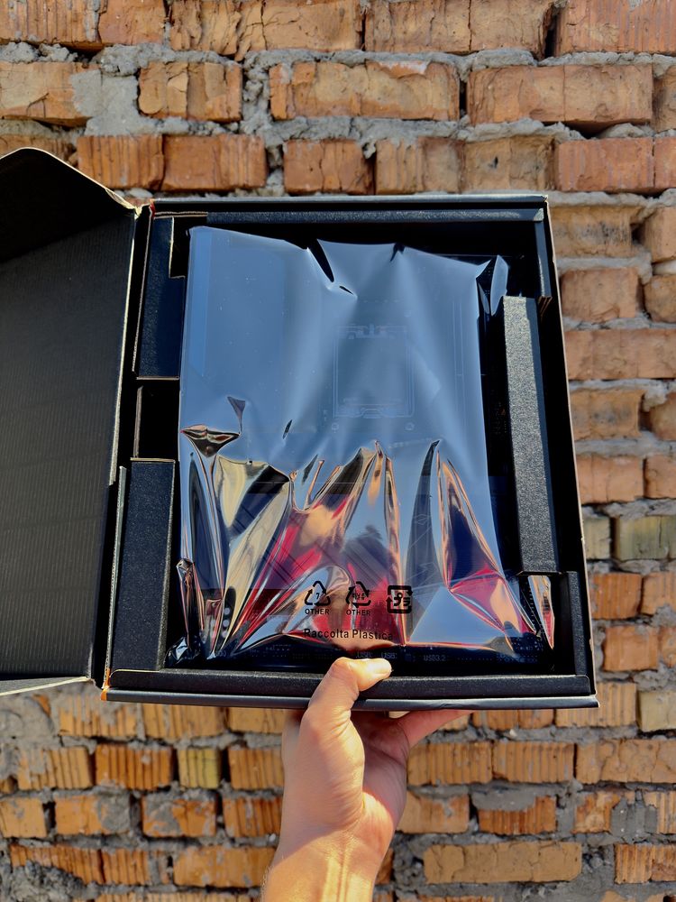 GIGABYTE X870E Aorus Master AM5. New 1 шт!