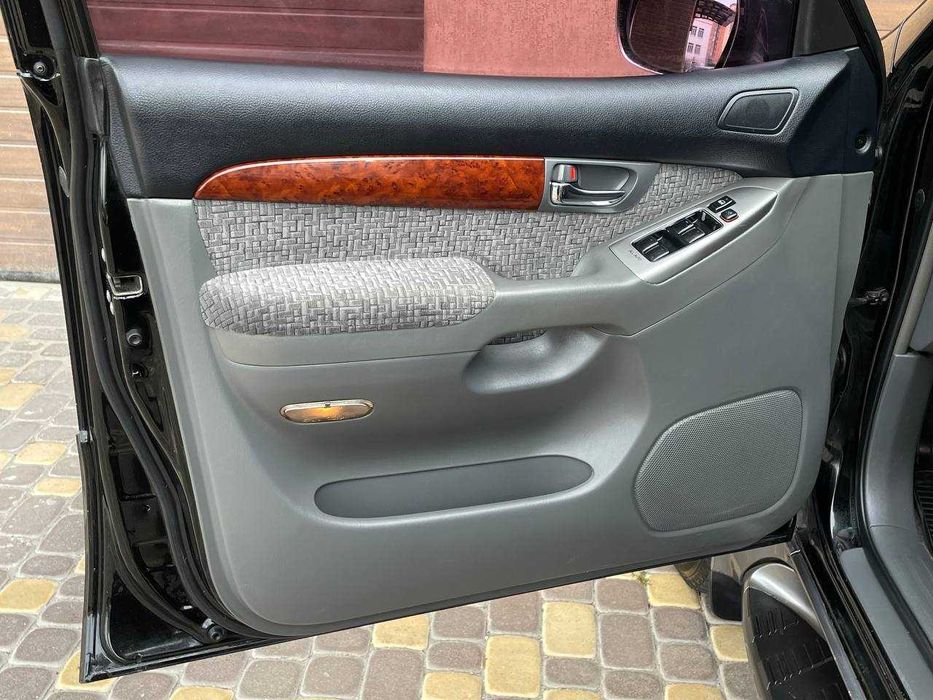 Продам  Toyota Land Cruiser Prado 2006. Можна в розстрочку, під викуп.