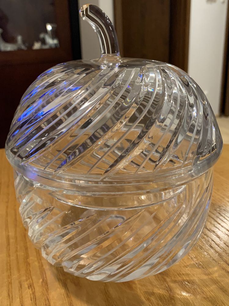 Pojemnik ze szkla krysztalowego