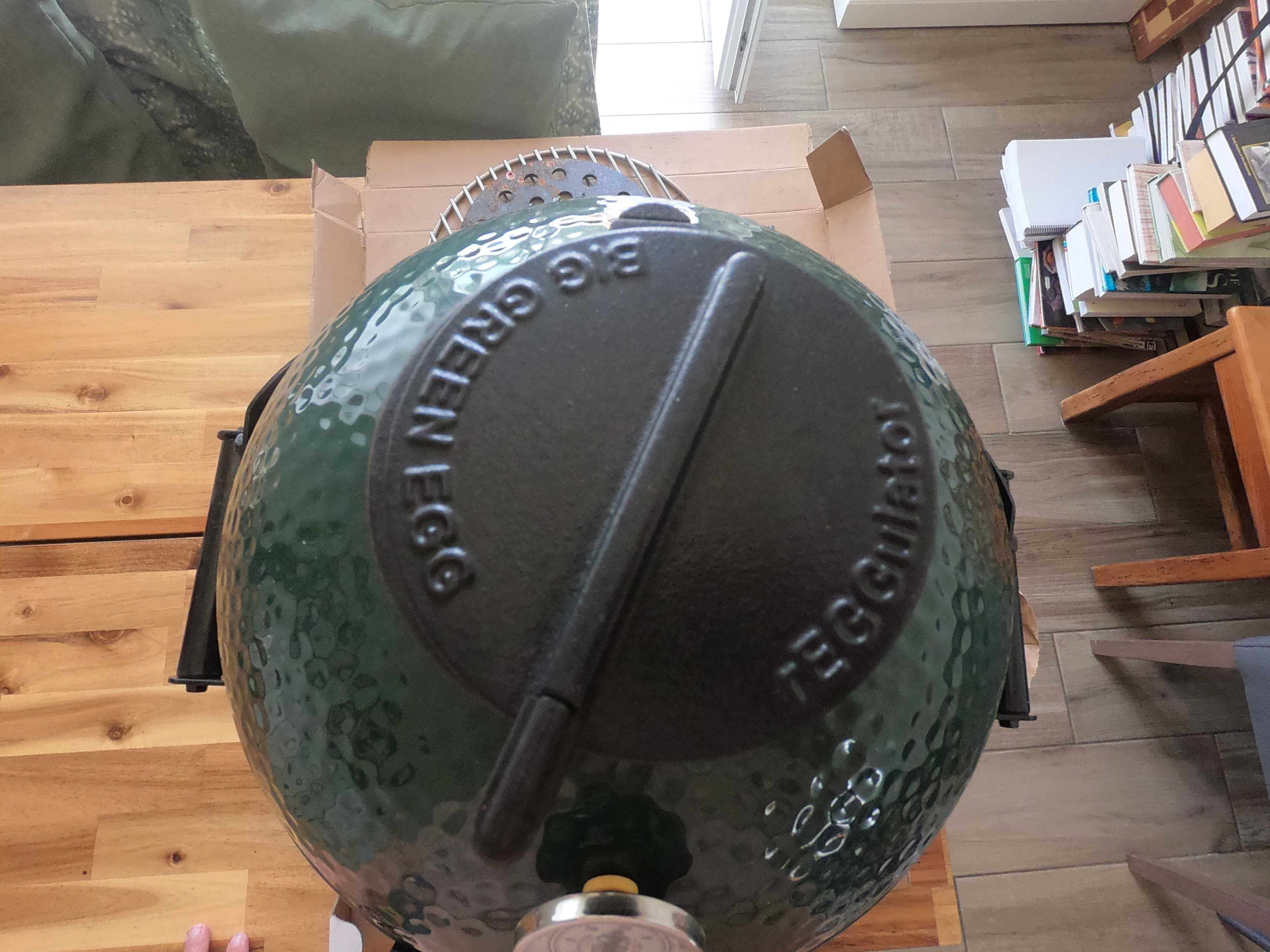 Big Green Egg MiniMax grill