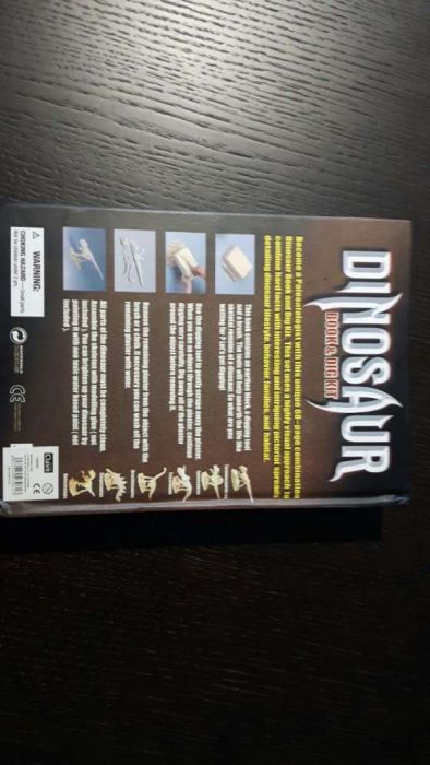 Dinossauros livro/ jogo dinossauro