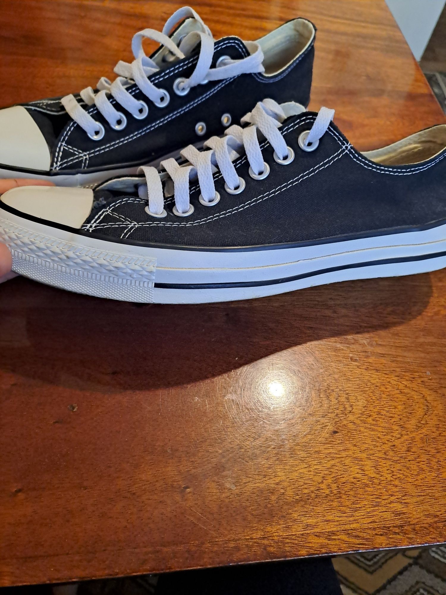 Оригінальні кеди Converse, EUR 42 розмір