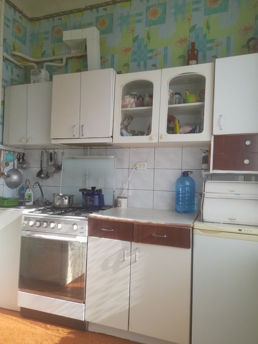 Продам 2ком.квартиру. Сталинка Спецпроэкт. Парк Т. Г. Шевченка. 4этаж