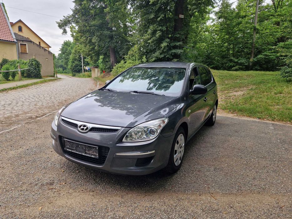 Hyundai i30 1.6 benzyna 2009 rok elektryka serwis Belgia