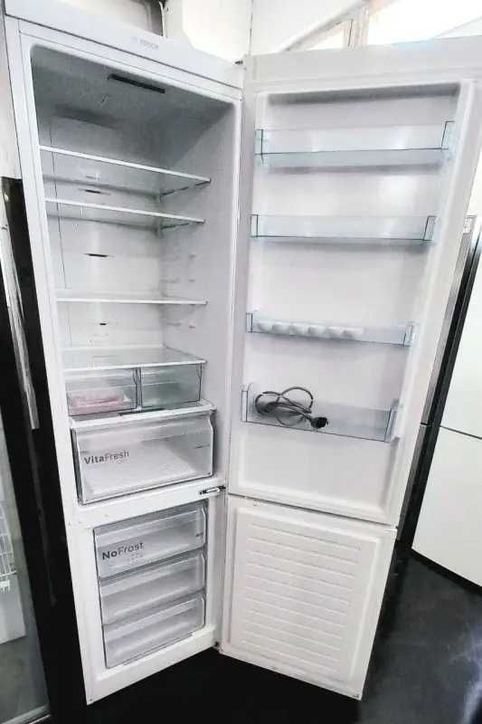 BOSCH /бош холодильник 200см, 366л, суха заморозка, no frost