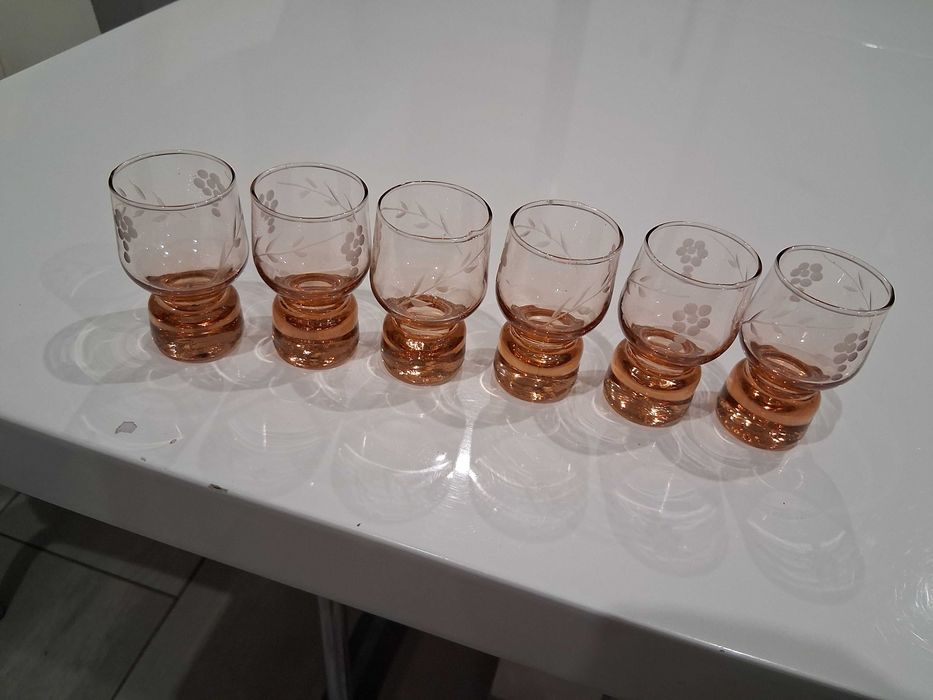 Kieliszki ,kryształy PRL