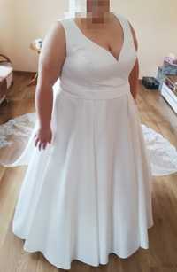 Suknia ślubna plus size IVORY