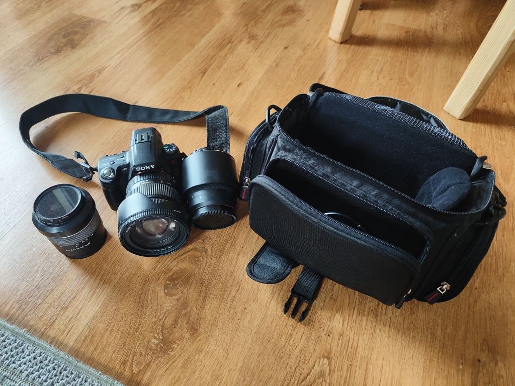 Aparat Sony a55 obiektyw sigma 17 50, 3 obiektywy
