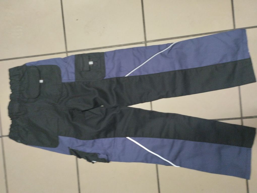 Spodnie chłopięce 146/152 KingCraft nowe