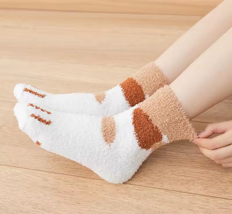 Теплые плюшевые женские носки кошачьи лапки