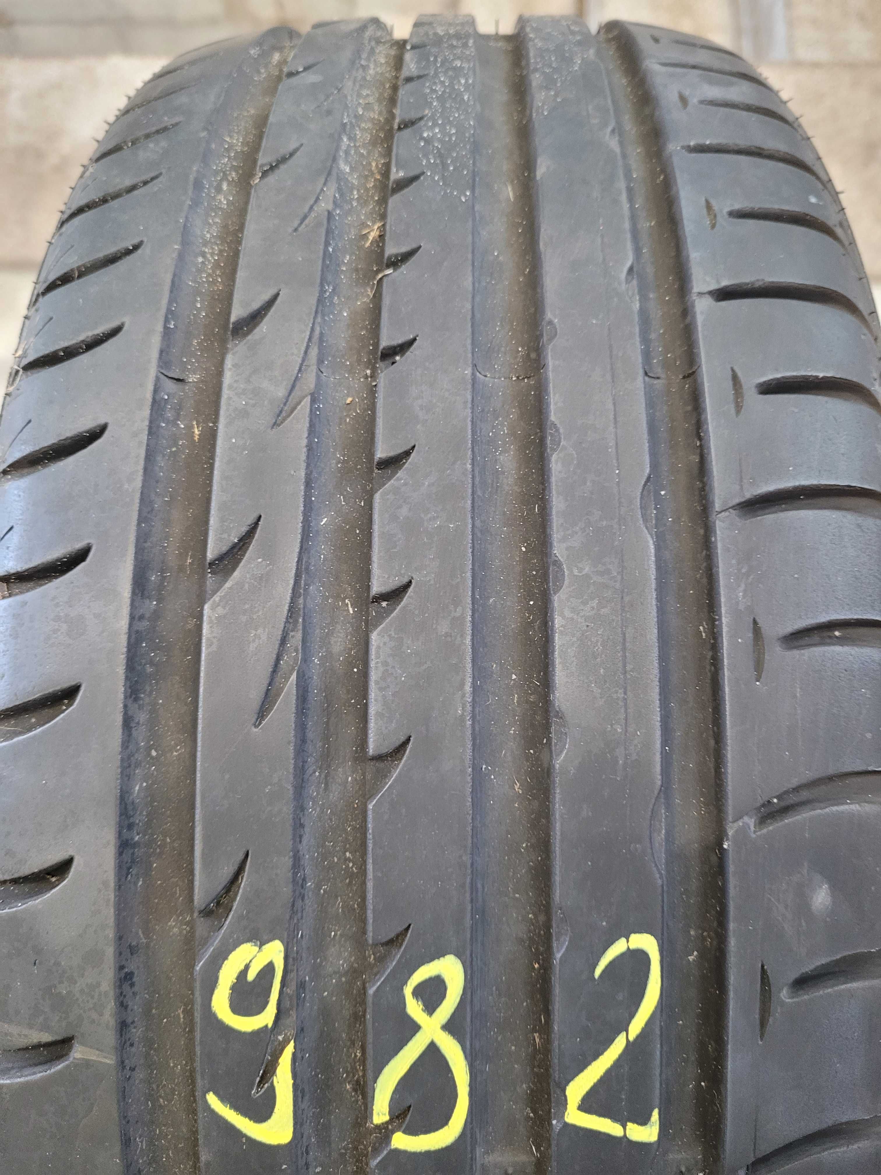 Opona Nexen 205/45 R 17
