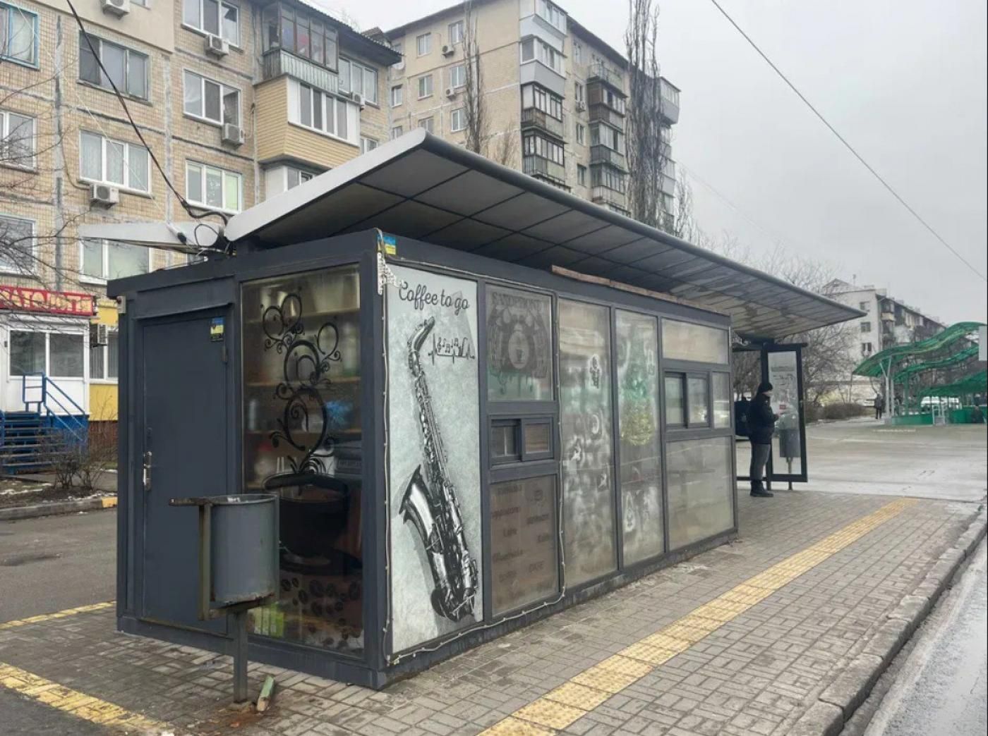 Здам на пр-ті. Воскресенський, 11 павільйон на 15 м², від власника
