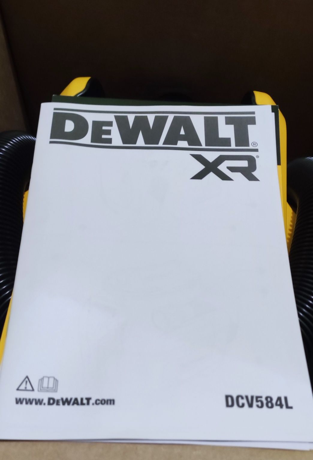 Dewalt dcv584l пилосос оригінал із Англії