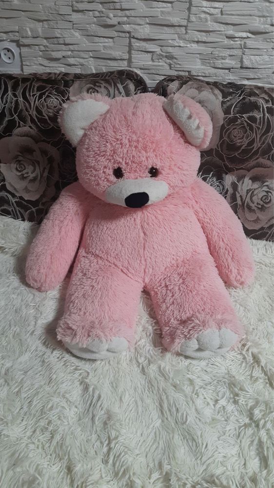 Плюшевый медведь большой розовый