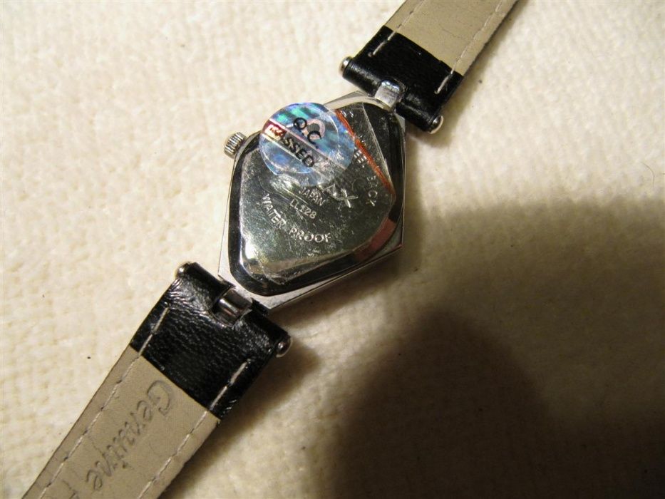 Часы OMAX 2003 года выпуска, новые, механизм EPSON (Япония)