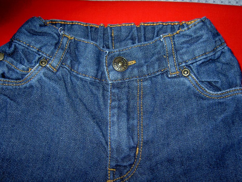 Spodnie spodenki jeansowe dla chłopca 6-9 miesięcy (rozmiar 74)
