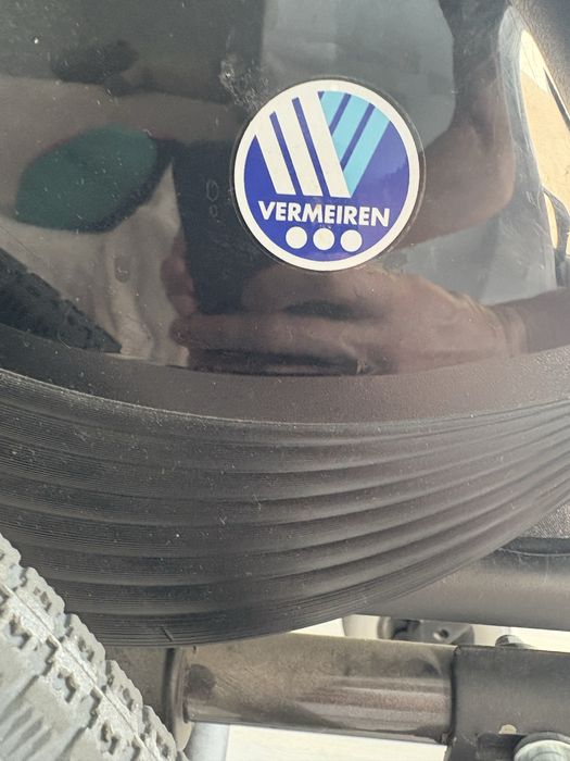 Продам інвалідний візок для дорослих Vermeiren Jazz S 50