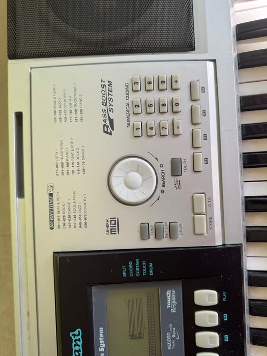 Keyboard pianino