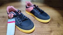 Buty Sinsay nowe r.36 Sneakersy czarne, różowe