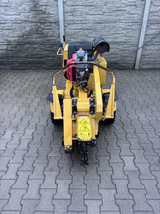 Frezarka do pni Vermeer SC252 Honda