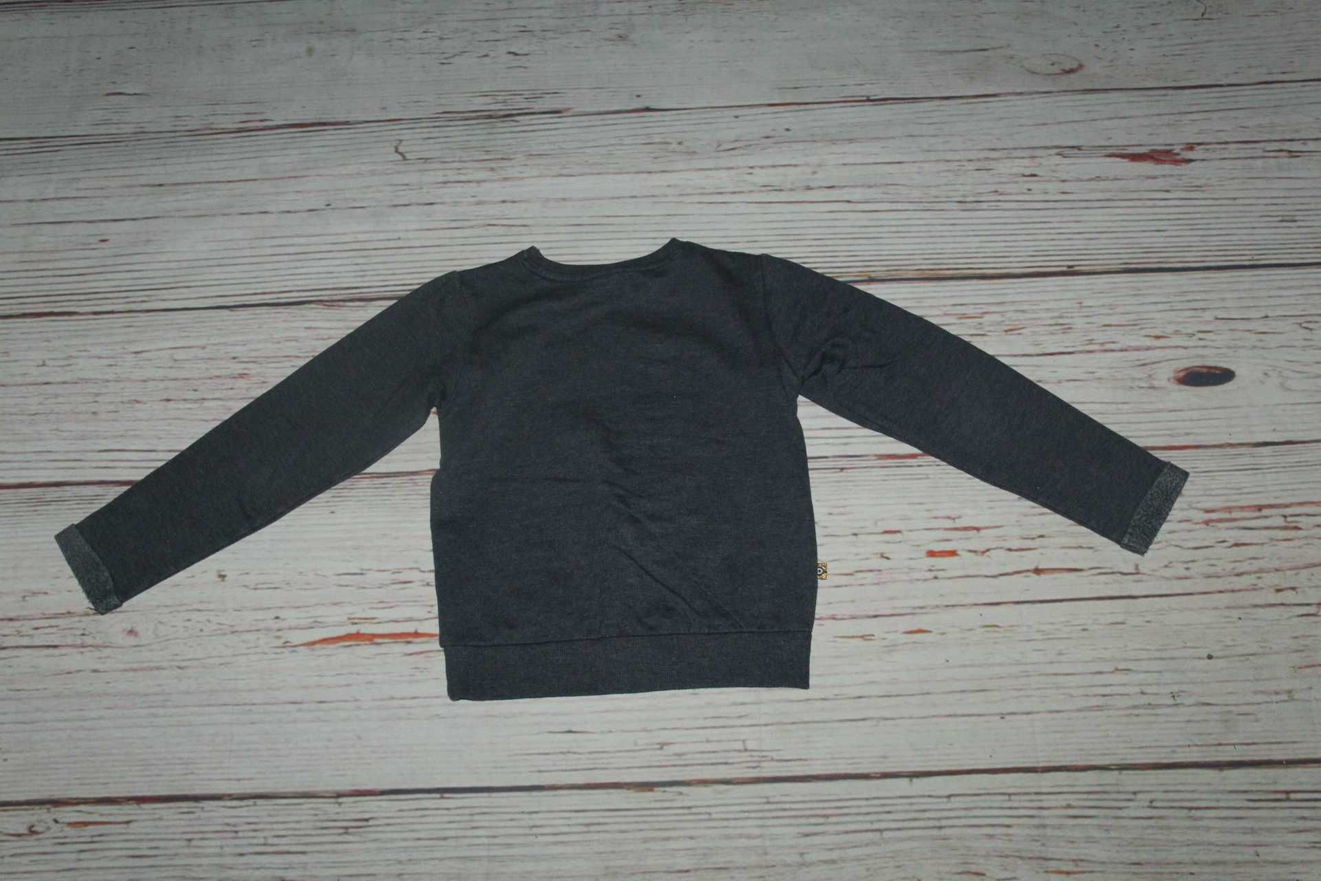 (205) Bluza r. 134 Minionki granatowa szara nierozpinana cekiny
