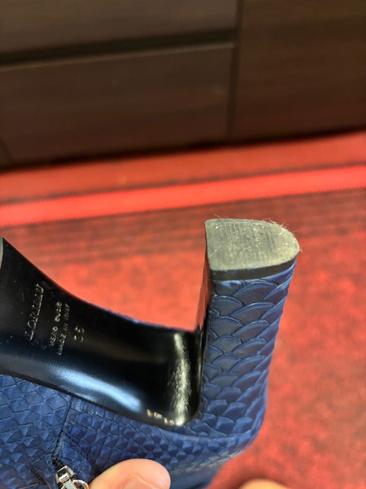 Продам жіночі сапожки