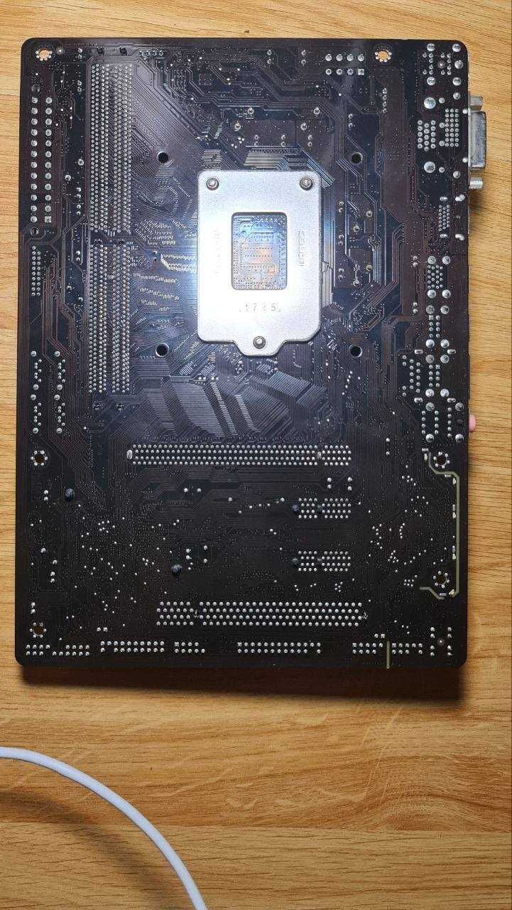 Материнська плата Gigabyte GA-H110M-HD2