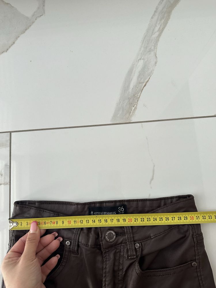 Spodnie marki stradivarius rozmiar s