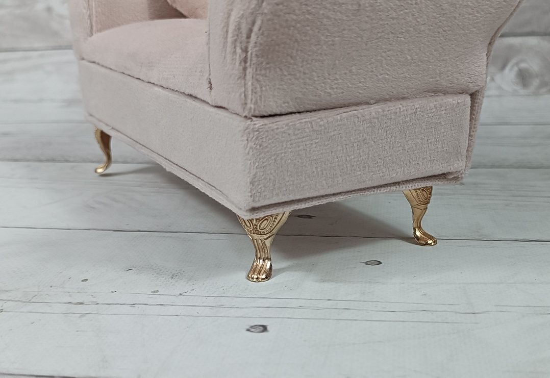 Szkatułka na biżuterię sofa kanapa