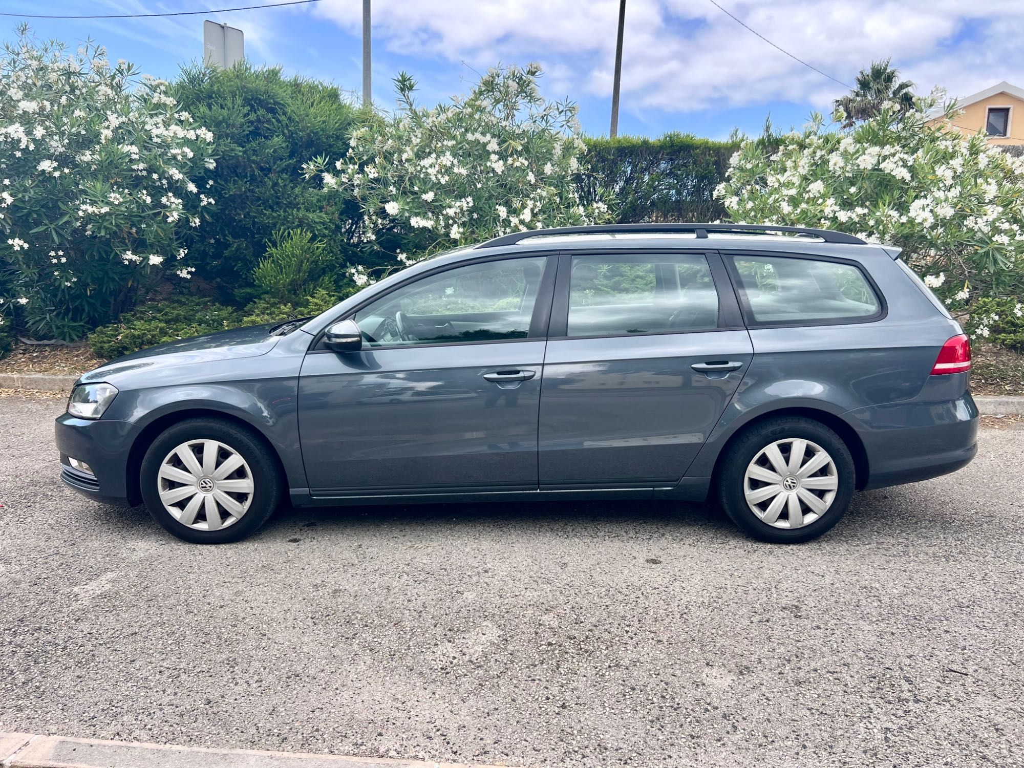 VW PASSAT 1.6 TDi Trendline Nacional - Unico proprietário