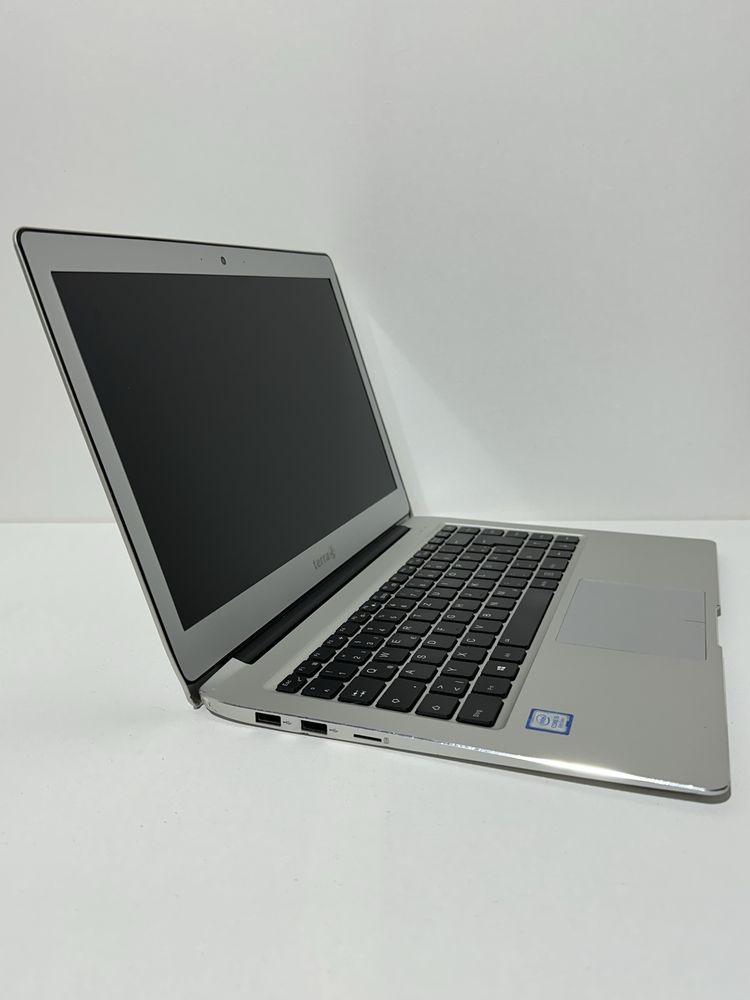 Ноутбук Terra Mobile 1460p