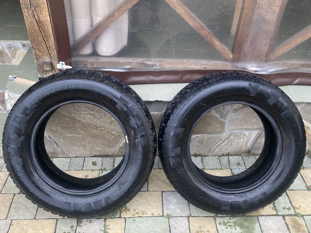 Зимова резина r16c 225/65