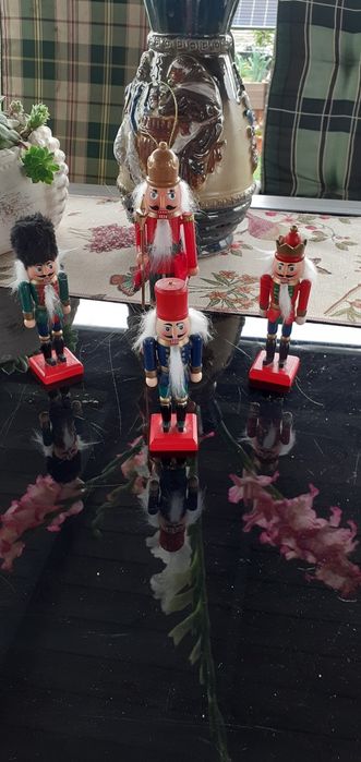 Dekoracje dziadek do orzechów zestaw 4 szt