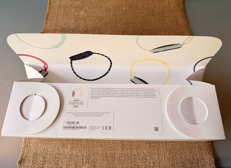 Apple Watch 5 - 40mm - Bom estado e Completo na Caixa Original