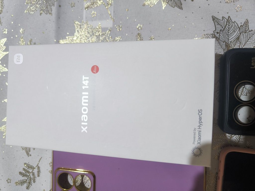 Xiaomi 14 T com capas
