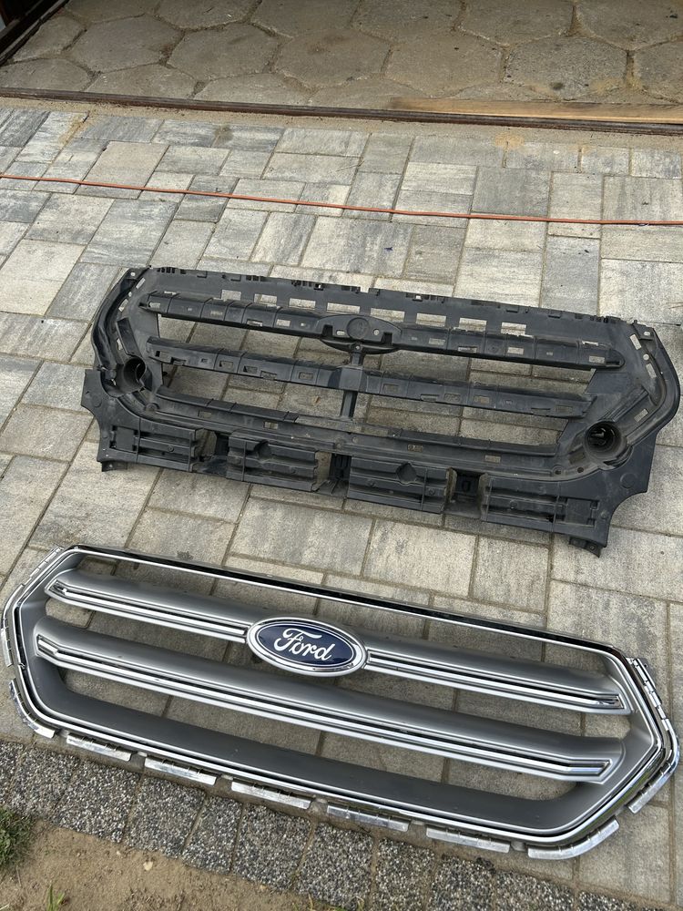 Grill Ford Kuga Mk2 lift spornik mocowania zderzaka przedniego grilla